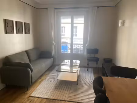 2 pièces 37m2 métro simple l4