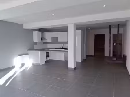 location maison 5 pièces 146.01 m² à saint-julien-de-vouvantes (44670)  692 €