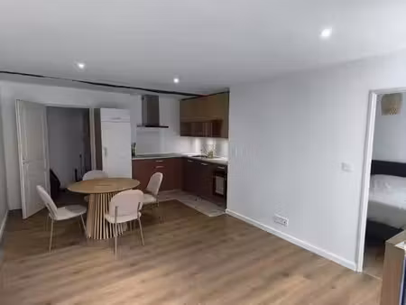 location appartement 2 pièces 40 m² à port-sainte-foy-et-ponchapt (33220)