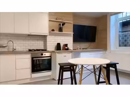 appartement à louer à rue du croissant forest (vbe54237)