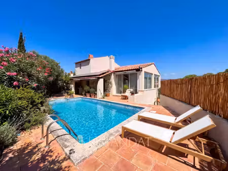 saint-raphaël – maison 123 m² avec piscine  studio indépendant et vue dégagée –...