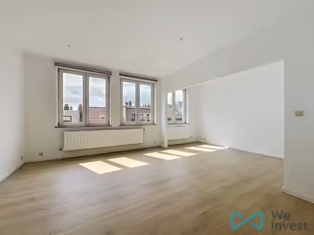 appartement te huur in elsene met 1 slaapkamer