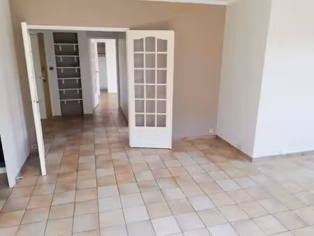 location appartement 3 pièces 71 m² à saint-étienne (42000)