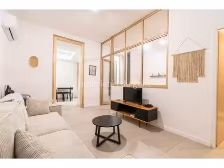 sète  quartier haut  appartement 2 pièces rénové avec cour
