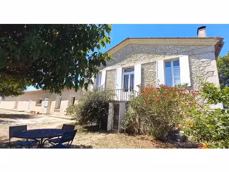 vente maison 8 pièces 225 m² à bégadan (33340)  318 000 €