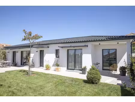 vente maison neuve 4 pièces 95 m² à charleval (13350)  392 900 €
