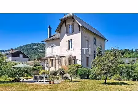 maison de maître 5 chambres au centre saint-amé