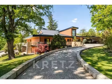 maison de luxe à vendre dans le quartier est