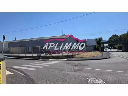 local commercial + entrepôt 600 m²– montélimar
