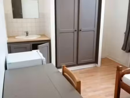 location appartement t1 meublé à tourcoing (59200) : à louer t1 meublé / 11m² tourcoing