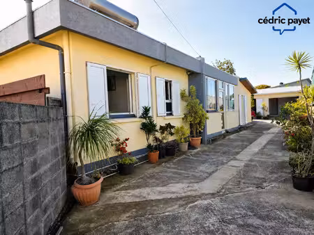 maison à vendre 4 pièces + t2 la riviere (97421)