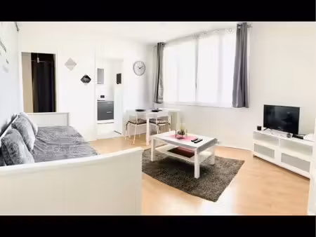 location t1 bis 27m2 avenue jean jaurès