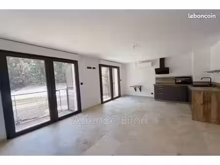 studio 1 pièce 3 m²
