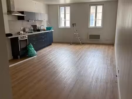 appartement à cologne 64m2