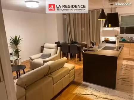 appartement 3 pièces 77 m²