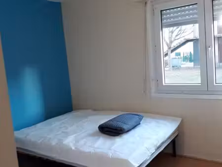 chambre meublée avec douche et wc privatifs proche préfecture  hôpital  upec
