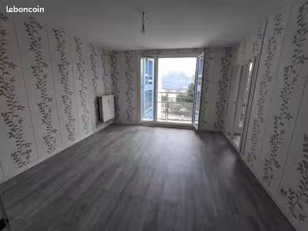 appartement 4 pièces 77 m²