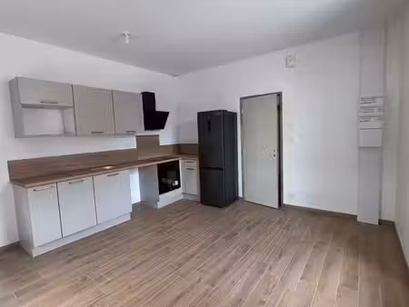 ? à louer – appartement t2 entièrement rénové – rue de verdun