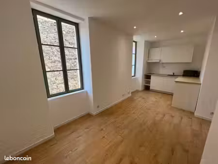 studio 23m2 mane