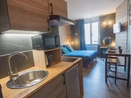studio meublé 18 m² – centre-ville de nevers – 350 /mois