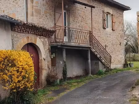 appartement t3 à louer dans maison de campagne