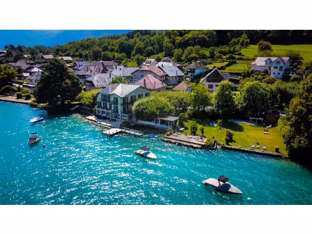 à vendre ? hôtel restaurant pieds dans l?eau à doussard  éta