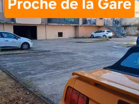 ?️ place de parking sécurisée – adaptée véhicule long