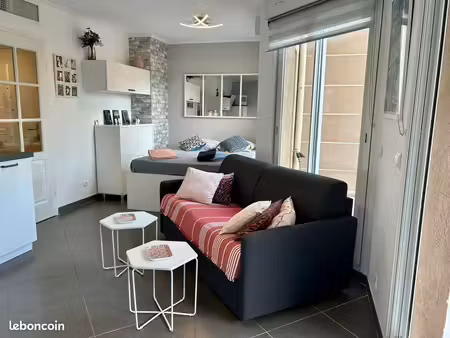 studio de 09/26 à fin 06/27 : 980 tt inclu
