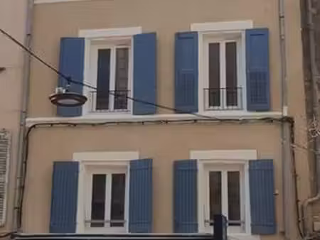 beau studio lumineux rénové entre place du septier et place carnot