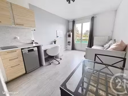 studio 1 pièce 20 m²