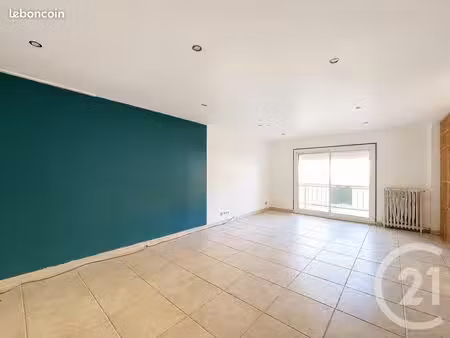 appartement 3 pièces 82 m²