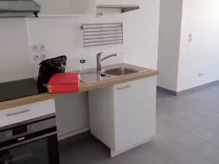 appartement 40m2 avec balcon et place de parking