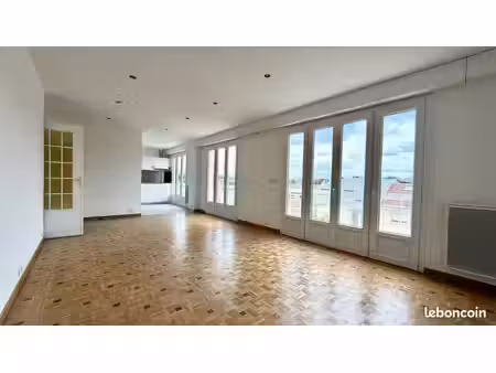 penthouse 4 pièces 90 m²