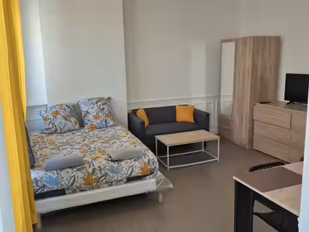 studio lumineux rue bastion à reims