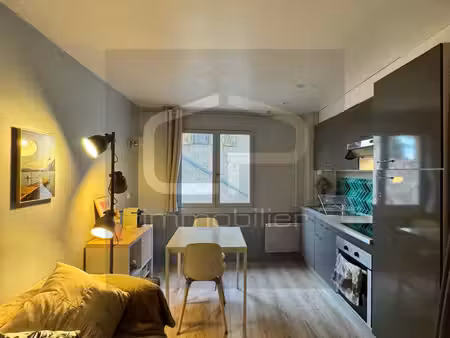 appartement t1 bis avec coin nuit et espace de stockage ? ce