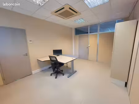 bureau de 16m² à louer