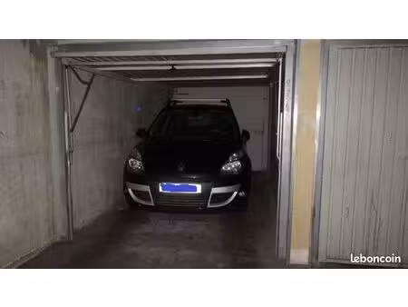 garage parking box à compans-caffarelli 12 m2