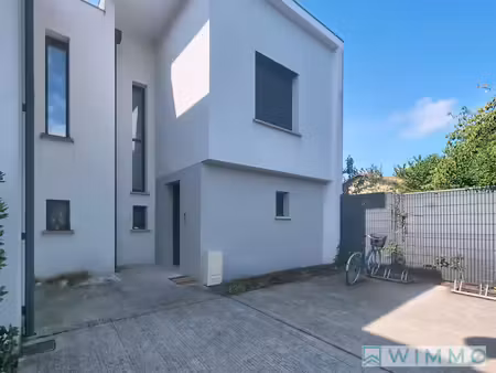 maison t4 avec jardin en plein coeur de salleboeuf
