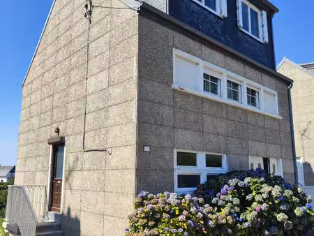 proche centre ville - maison 4 chambres  vue dégagée  calme et terrain 700 m²