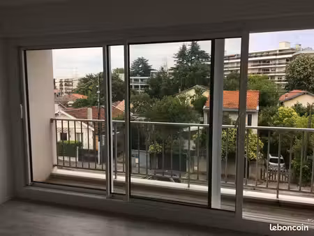 appartement t2 cauderan
