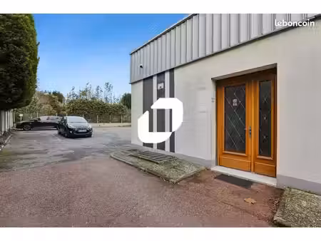 bureau 75 m²