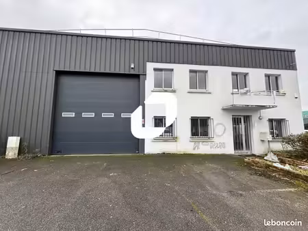 local d'activité 319 m²