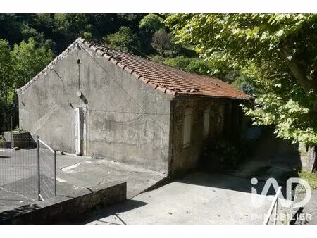 immeuble à burzet (07450)
