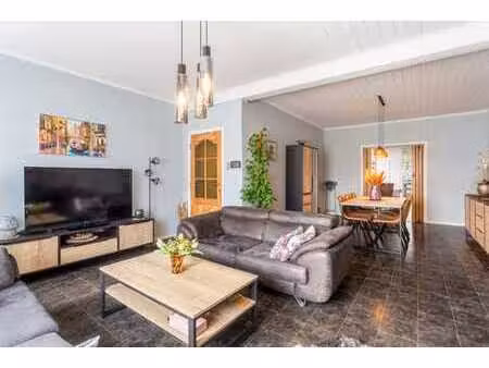 uiterst ruime woning  veel lichtinval  mooie tuin  instap...