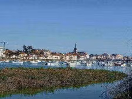 vente terrain à l'aiguillon-sur-vie (85220) : à vendre / l'aiguillon-sur-vie