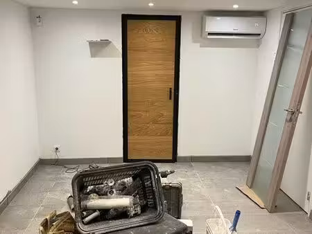 beau et grand studio type t1 refait à neuf
