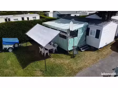 mobil home avec terrasse couverte