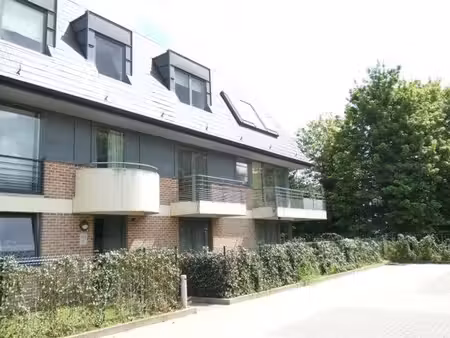 bel appartement au centre de waterloo