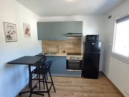 f1 meublé 33m2