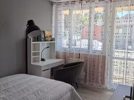 chambre meublée